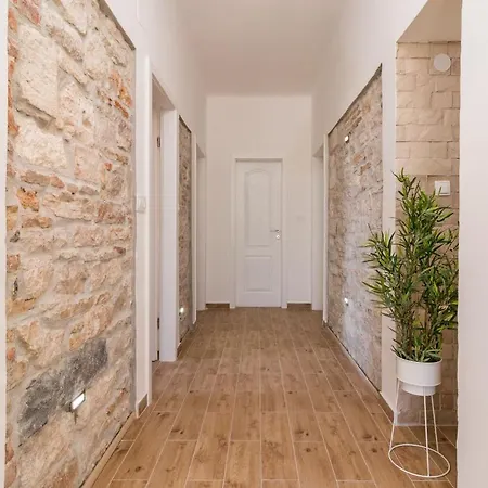 Holiday home Casa Grotta Istriana Mit Neu Pool Near Center In
