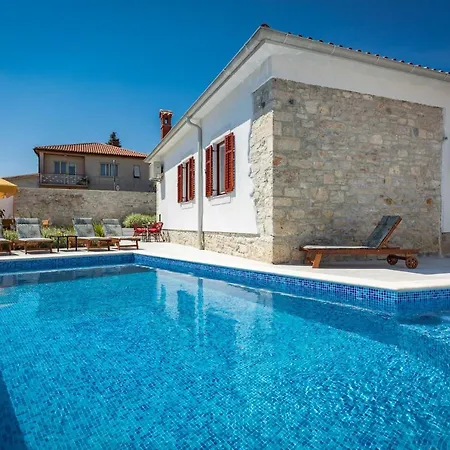 Holiday home Casa Grotta Istriana Mit Neu Pool Near Center In *
