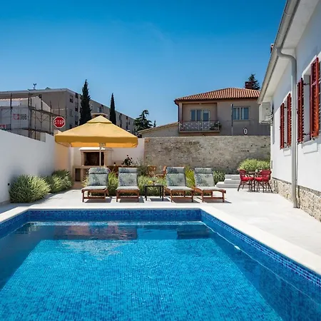 Holiday home Casa Grotta Istriana Mit Neu Pool Near Center In